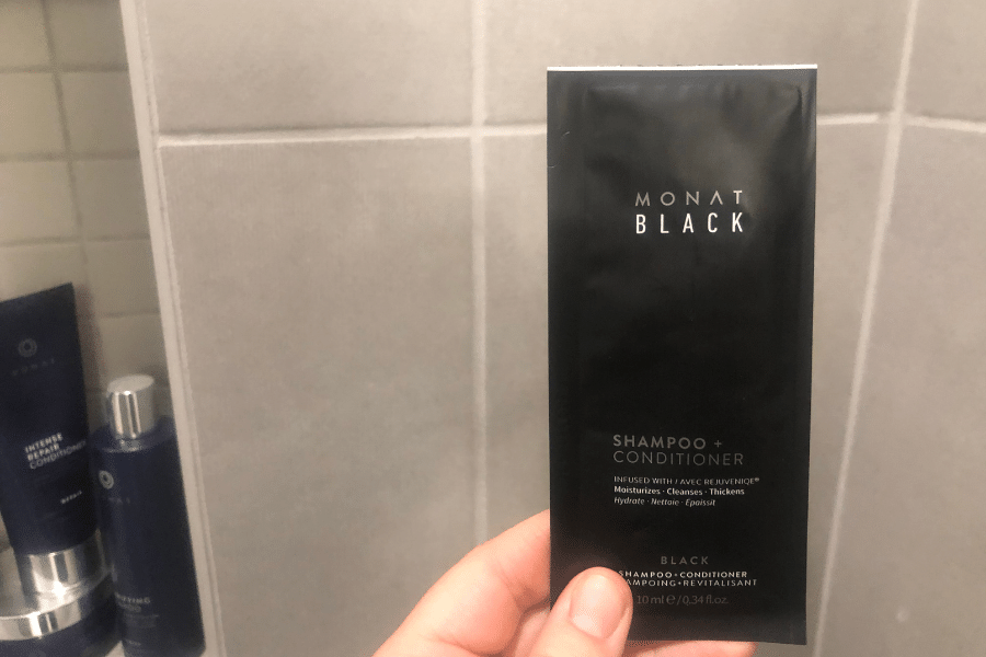 Monat black shampoo